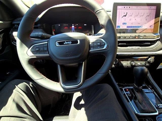 New 2023 Jeep Compass Trailhawk w/ Trailhawk Elite Group AWD/4WD image 12