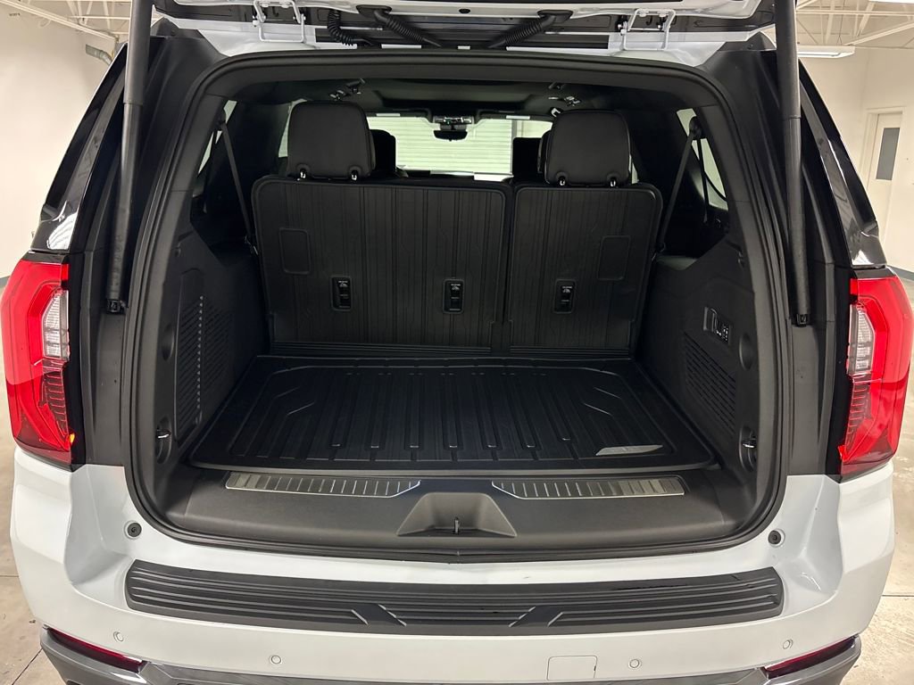 New 2026 GMC Yukon XL Denali Ultimate w/ LPO, Floor Liner Package image 18