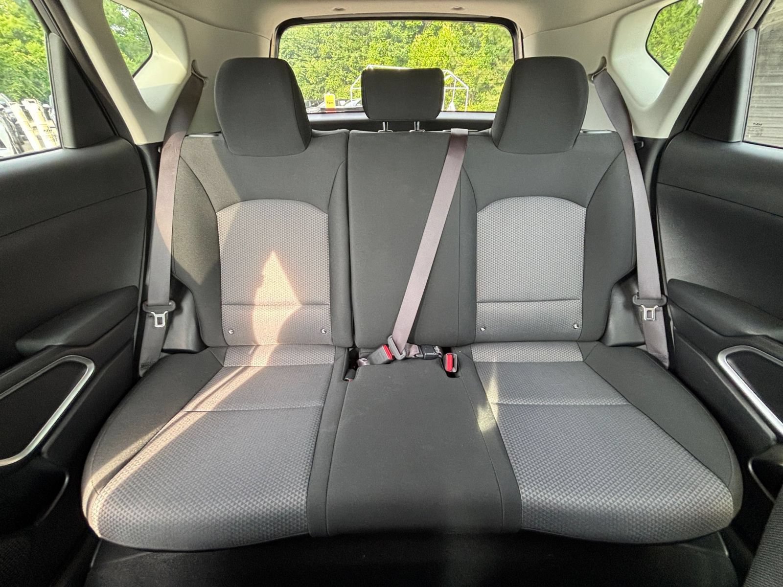 Used 2025 Kia Soul LX w/ LX Technology Package FWD image 34