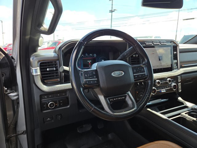 Used 2023 Ford F350 Platinum AWD/4WD image 9