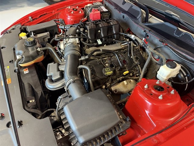 Used 2011 Ford Mustang Premium w/ 202A Rapid Spec Order Code image 33