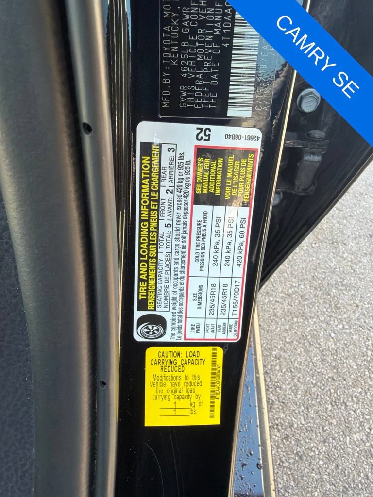 Used 2025 Toyota Camry SE FWD image 14