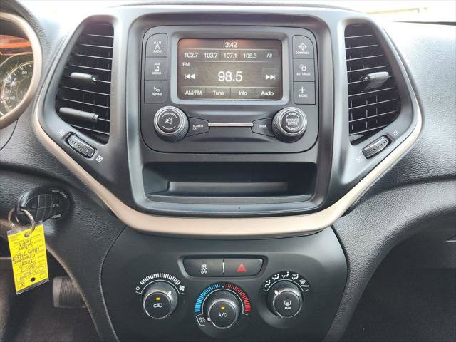 Certified 2017 Jeep Cherokee Sport image 20