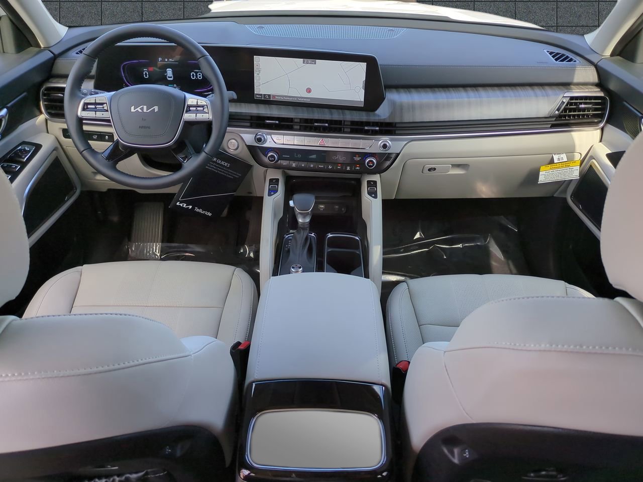 New 2025 Kia Telluride EX w/ EX Captain's Chair Package FWD image 15