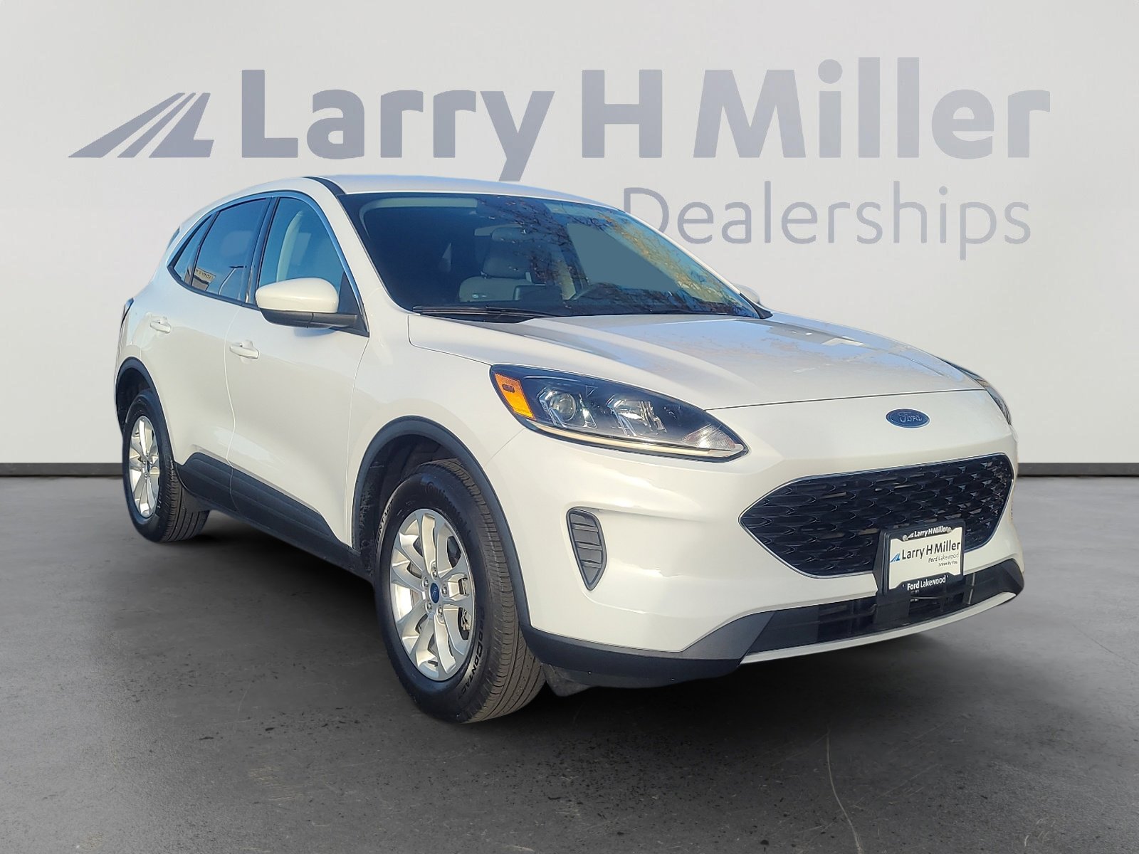 Used 2020 Ford Escape SE image 7