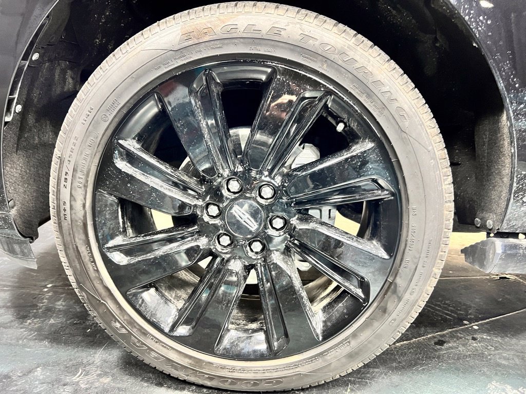 Used 2024 Lincoln Navigator L 4WD image 11