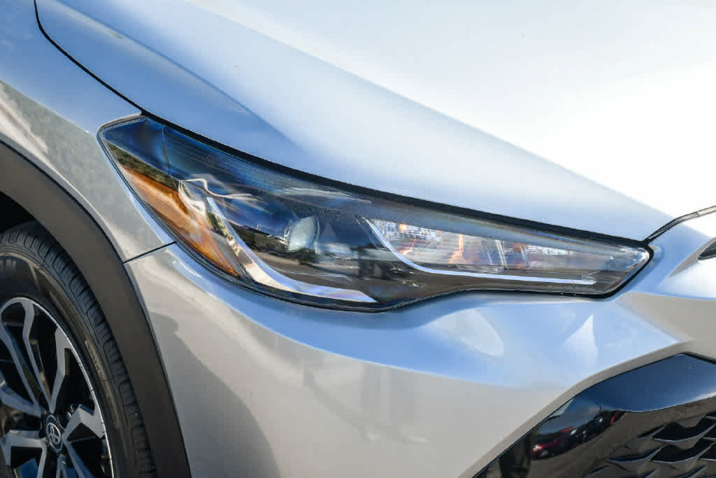 Certified 2023 Toyota Corolla Cross AWD Hybrid image 4
