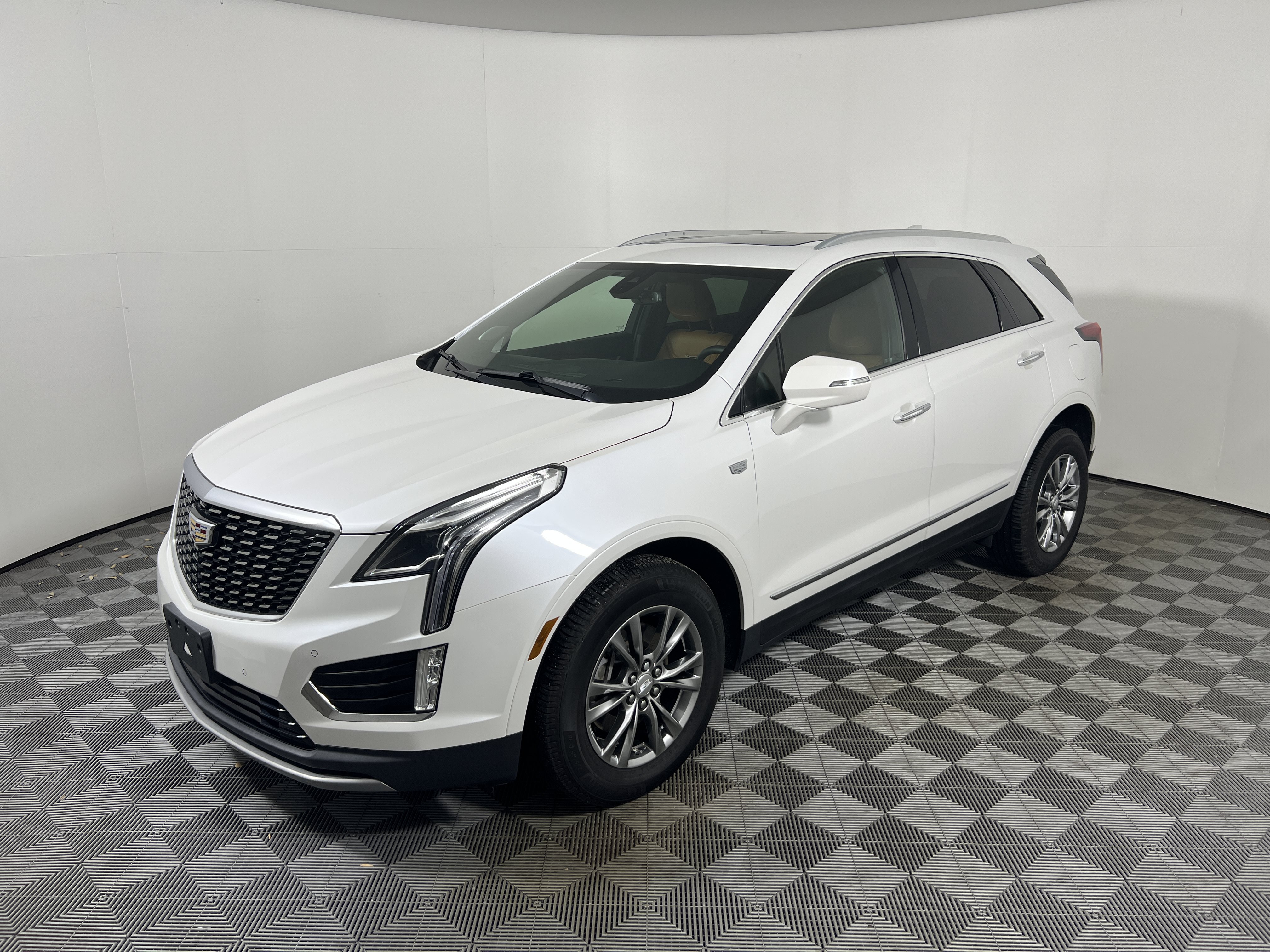 Used 2020 Cadillac XT5 Premium Luxury AWD/4WD image 9