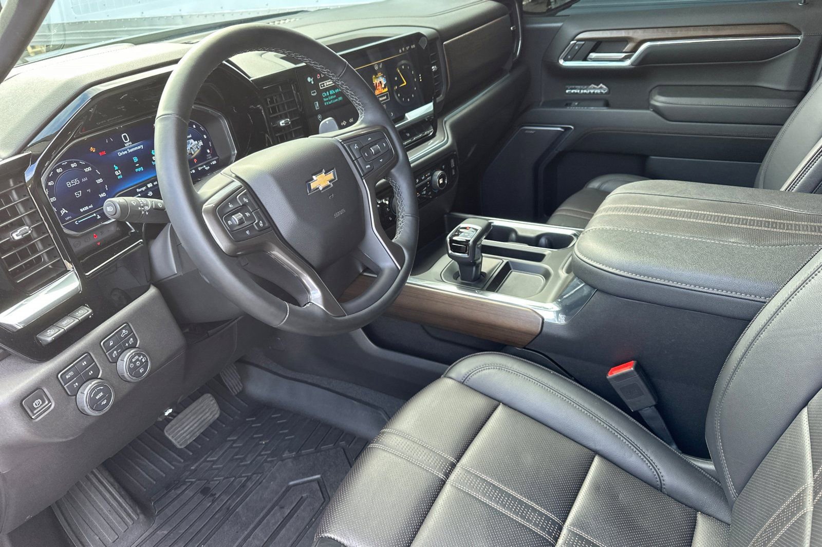 Used 2024 Chevrolet Silverado 1500 High Country w/ Technology Package image 12