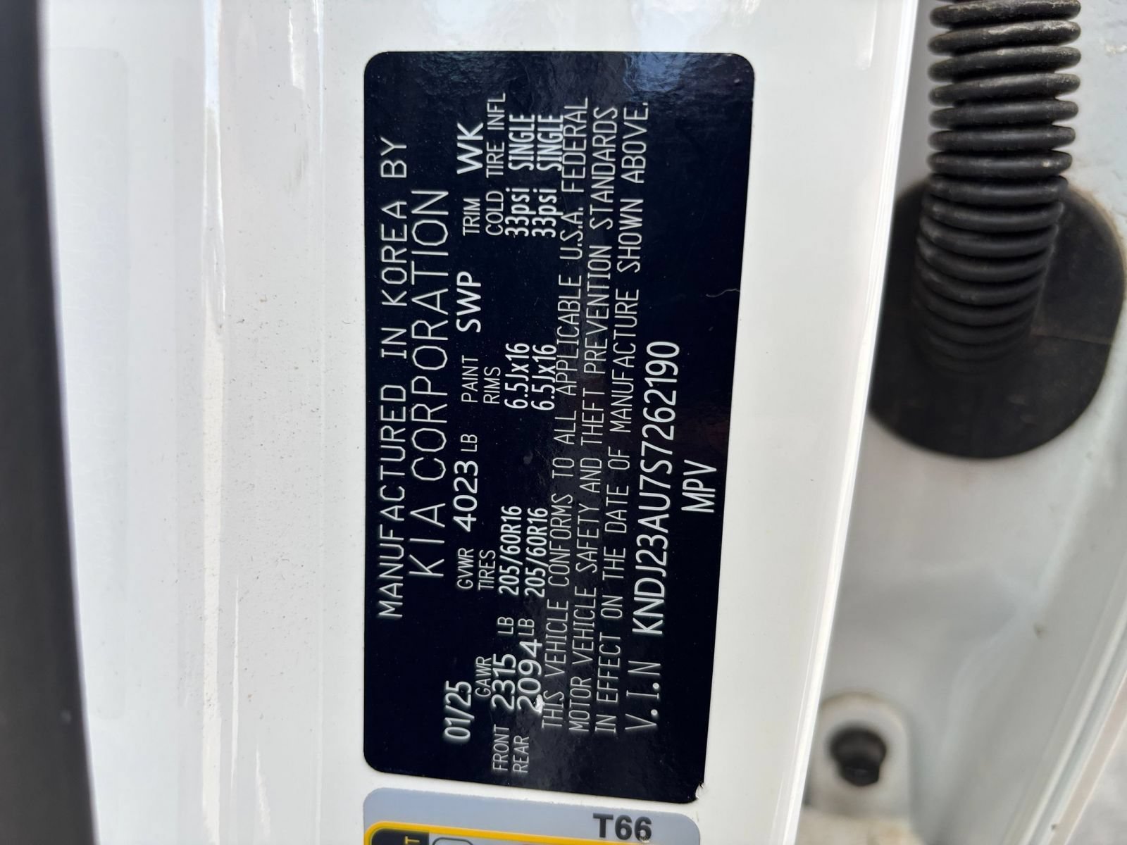 Used 2025 Kia Soul LX w/ LX Technology Package FWD image 26