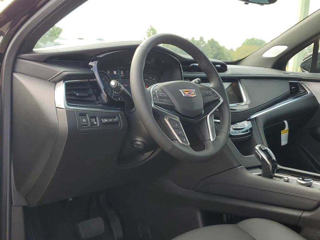 New 2025 Cadillac XT5 Premium Luxury w/ Technology Package image 11