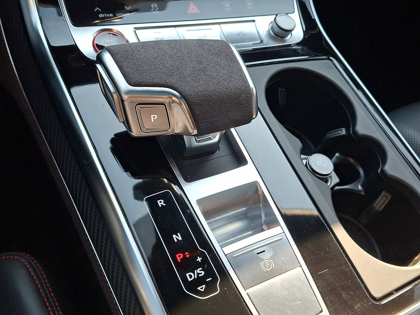 Used 2024 Audi RS Q8 AWD/4WD image 27