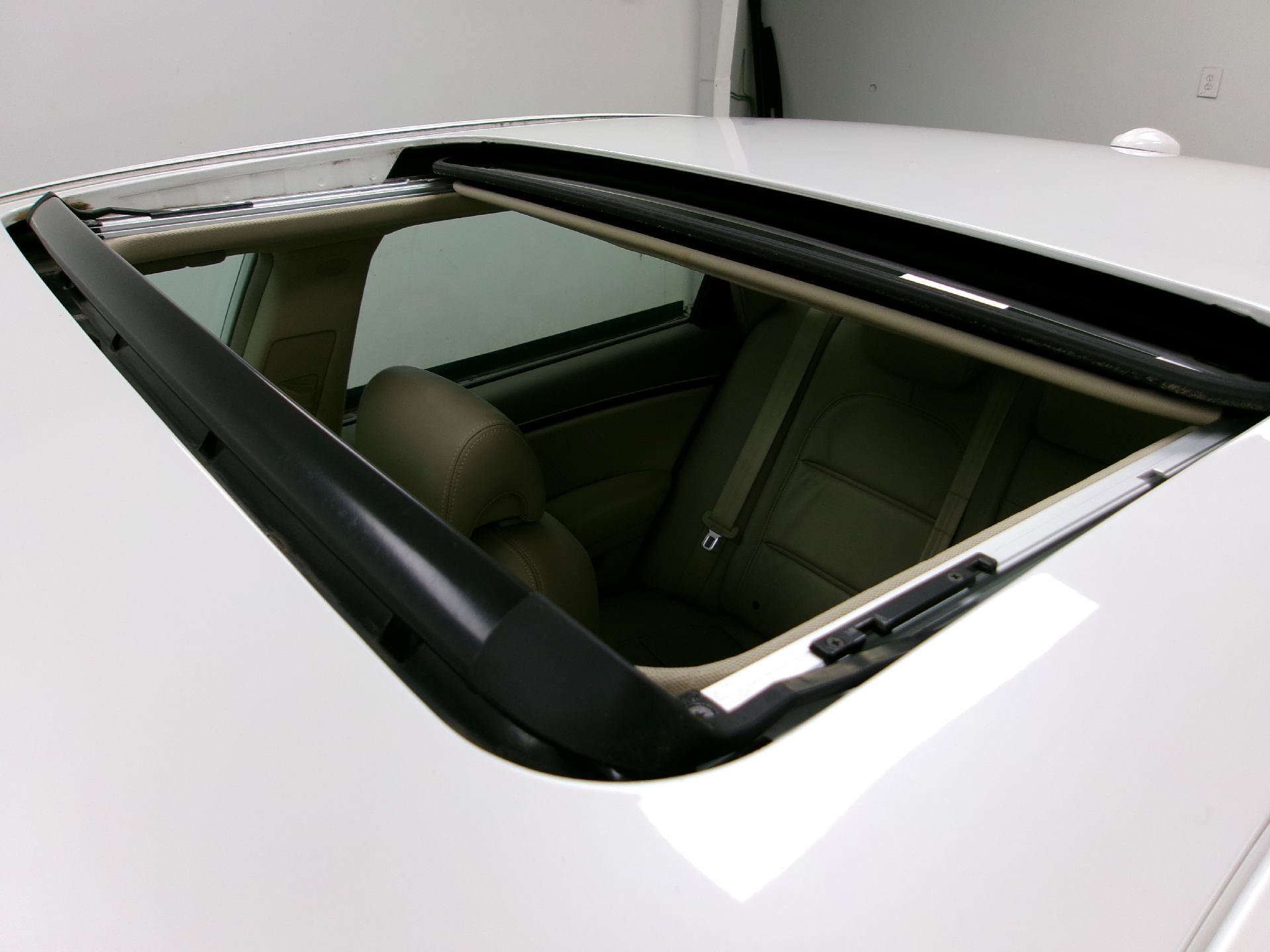 Used 2008 Hyundai Azera Limited FWD image 4