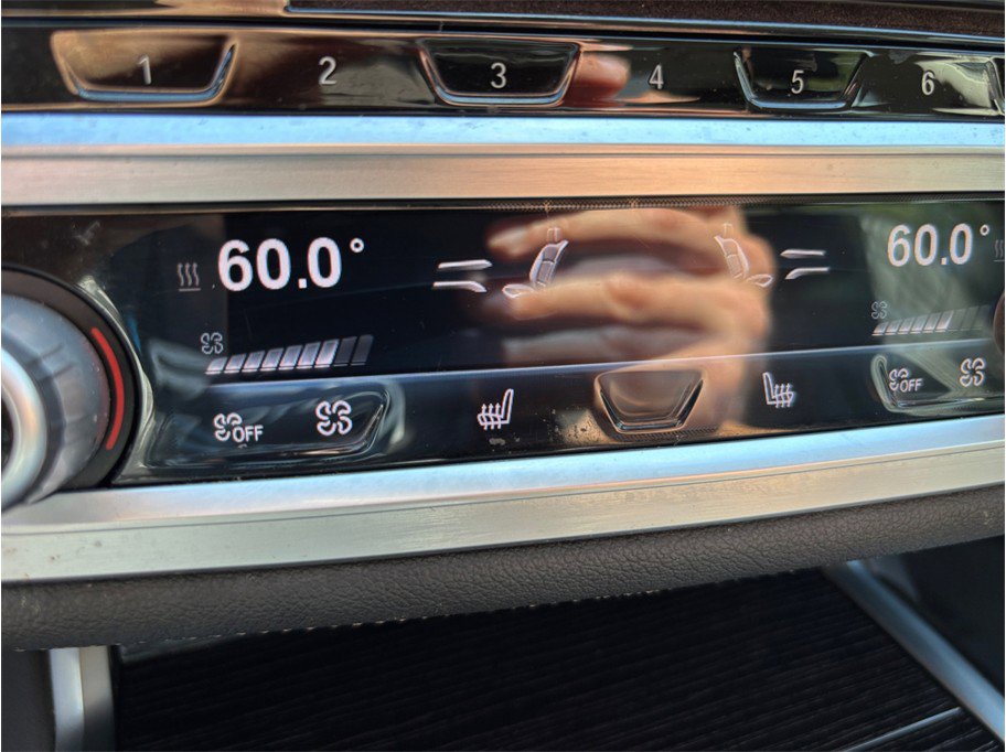 Used 2018 BMW 750i 750i Sedan 4D image 37