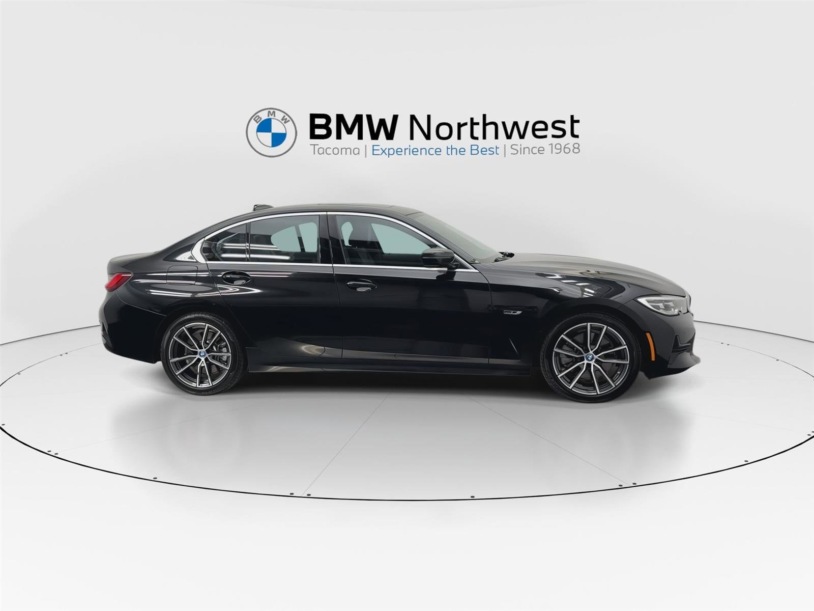 Used 2022 BMW 330e image 5