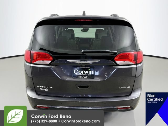 Used 2017 Chrysler Pacifica Limited FWD image 9
