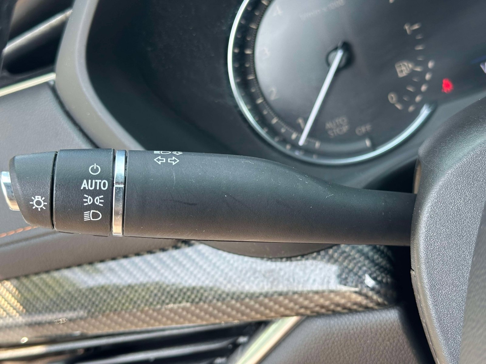 Used 2019 Cadillac XT4 Sport w/ LPO, Midnight Sport Package AWD/4WD image 19