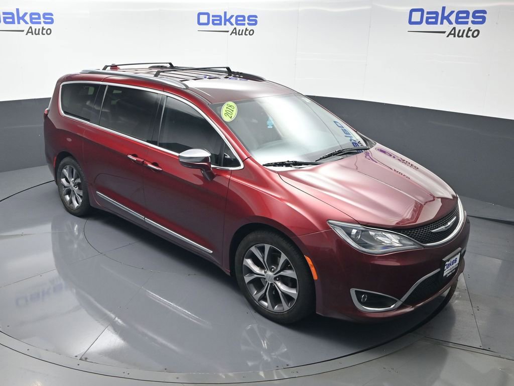 Used 2018 Chrysler Pacifica Limited image 47