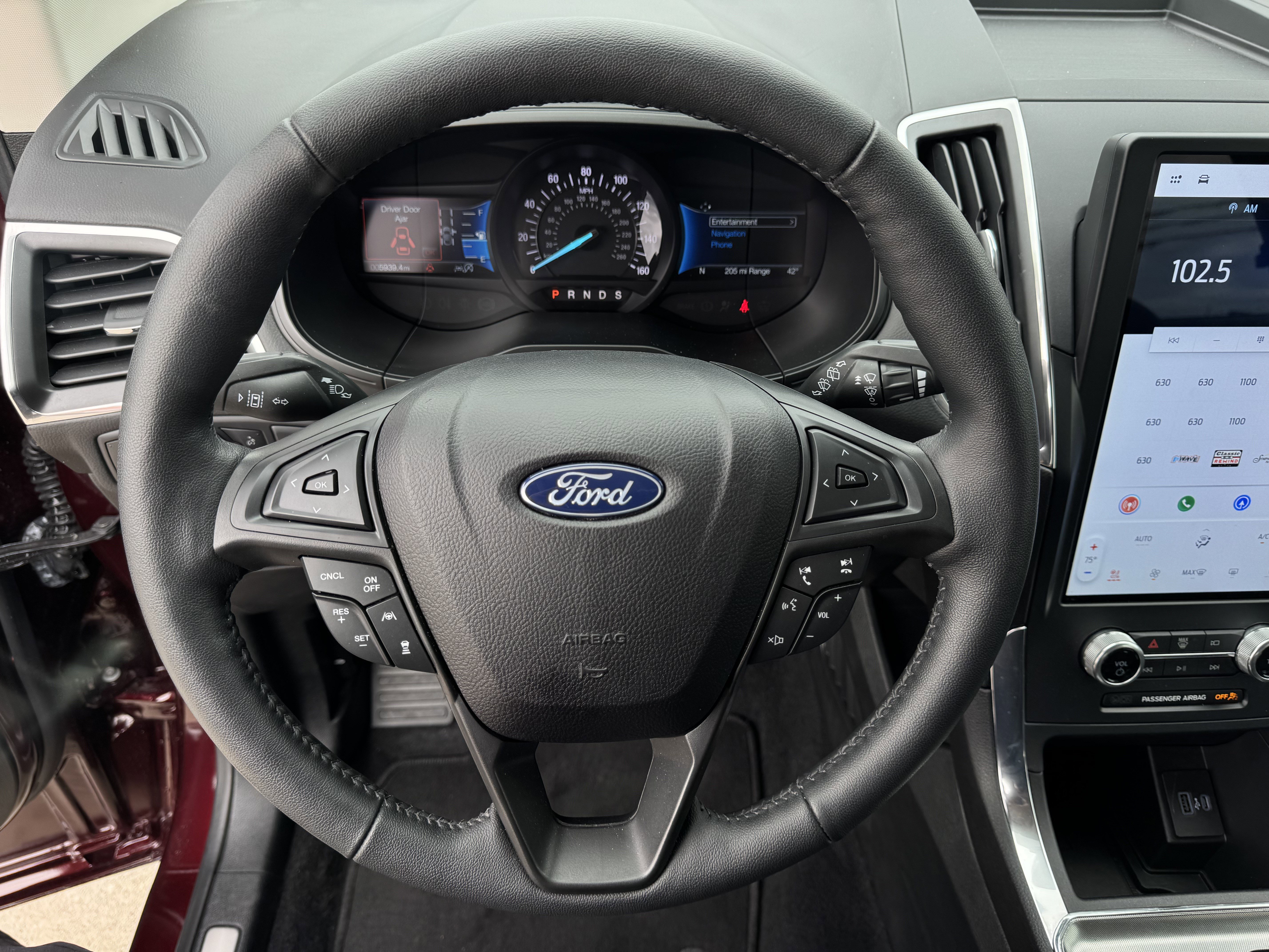 Certified 2022 Ford Edge Titanium w/ Equipment Group 301A image 19