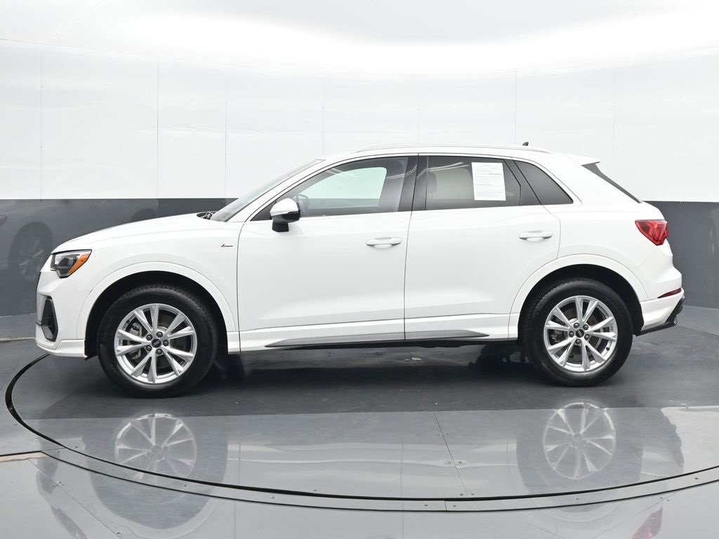 Used 2022 Audi Q3 2.0T Premium image 3