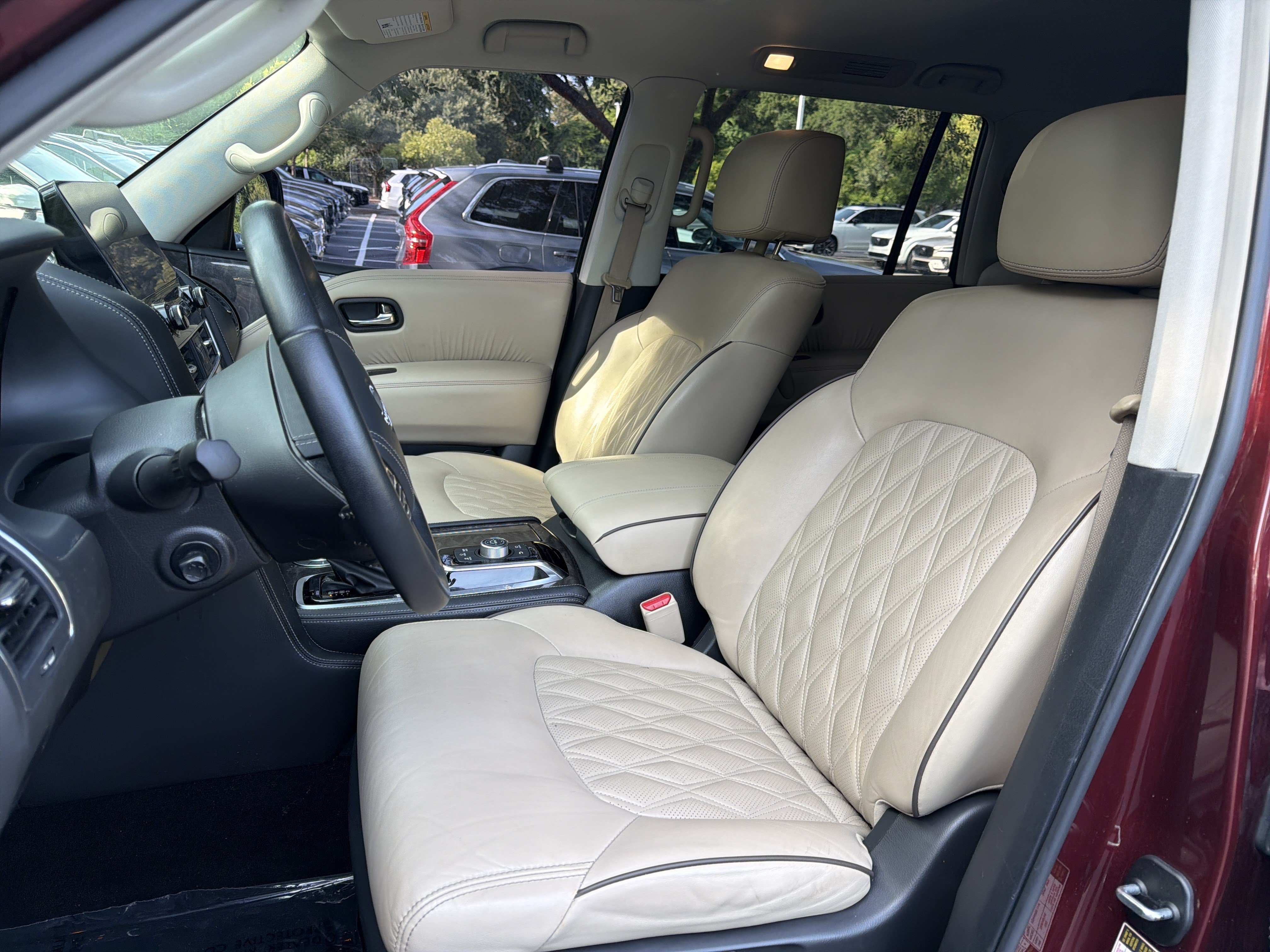 Used 2022 Nissan Armada Platinum w/ Captain's Chairs Package RWD image 16