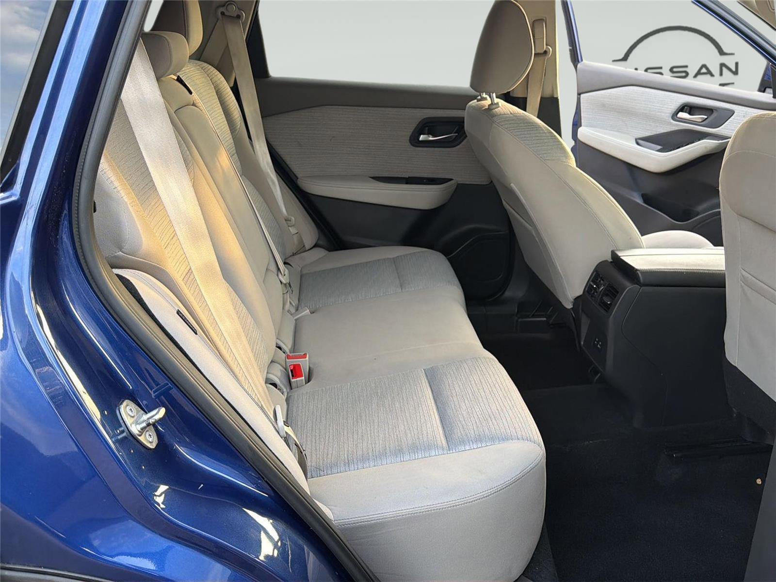 Used 2021 Nissan Rogue SV AWD/4WD image 27