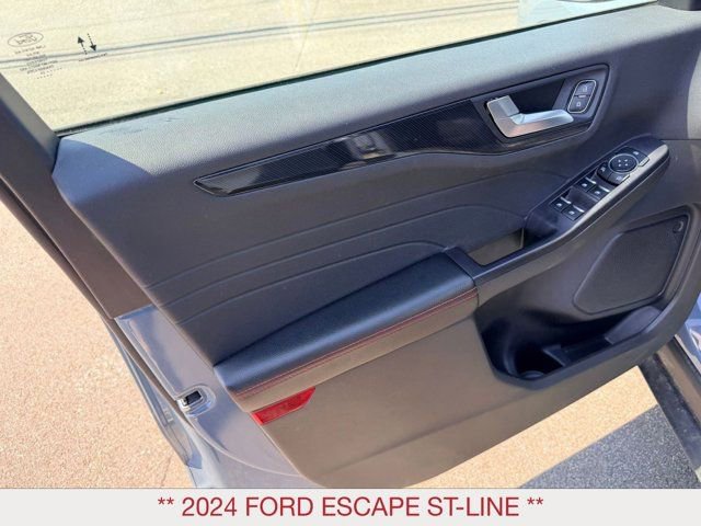 Used 2024 Ford Escape ST-Line AWD/4WD image 15