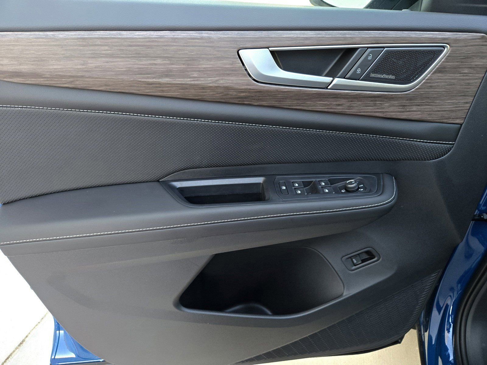 New 2025 Volkswagen Atlas SEL Premium R-Line image 22