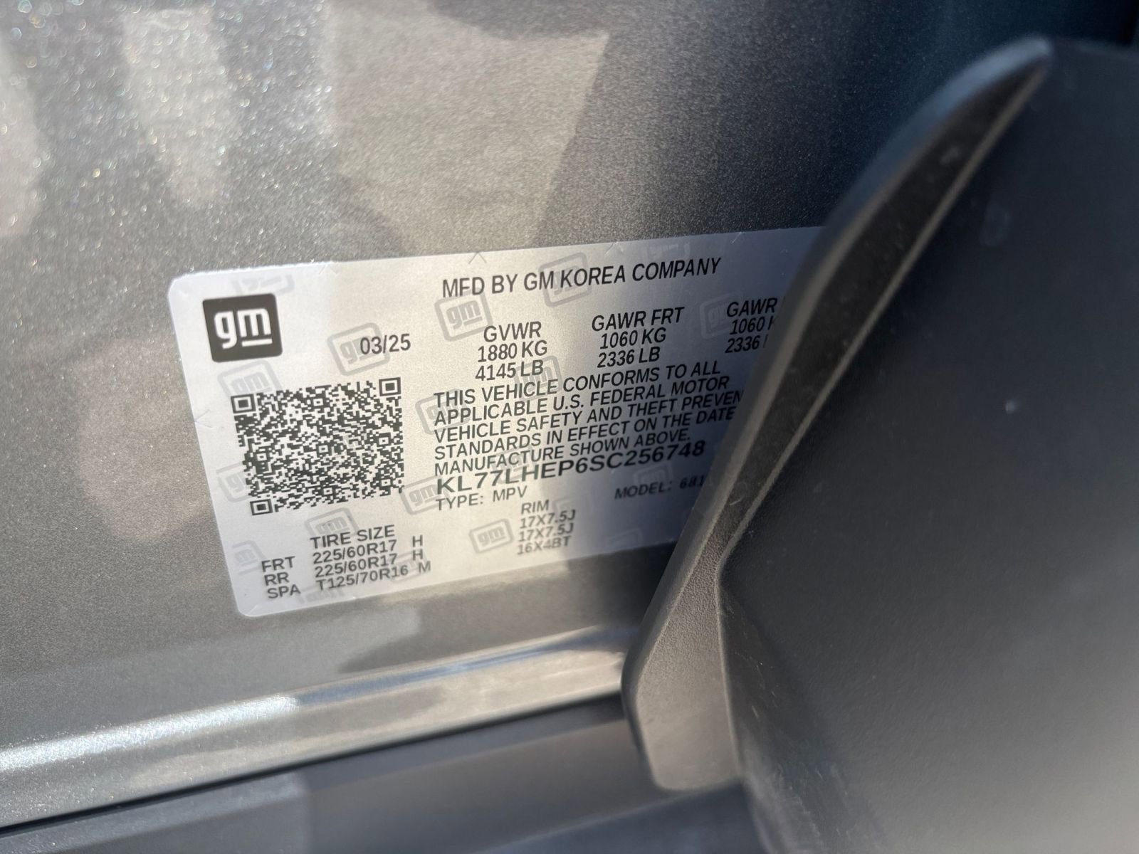 Used 2025 Chevrolet Trax LT w/ LT Convenience Package FWD image 28