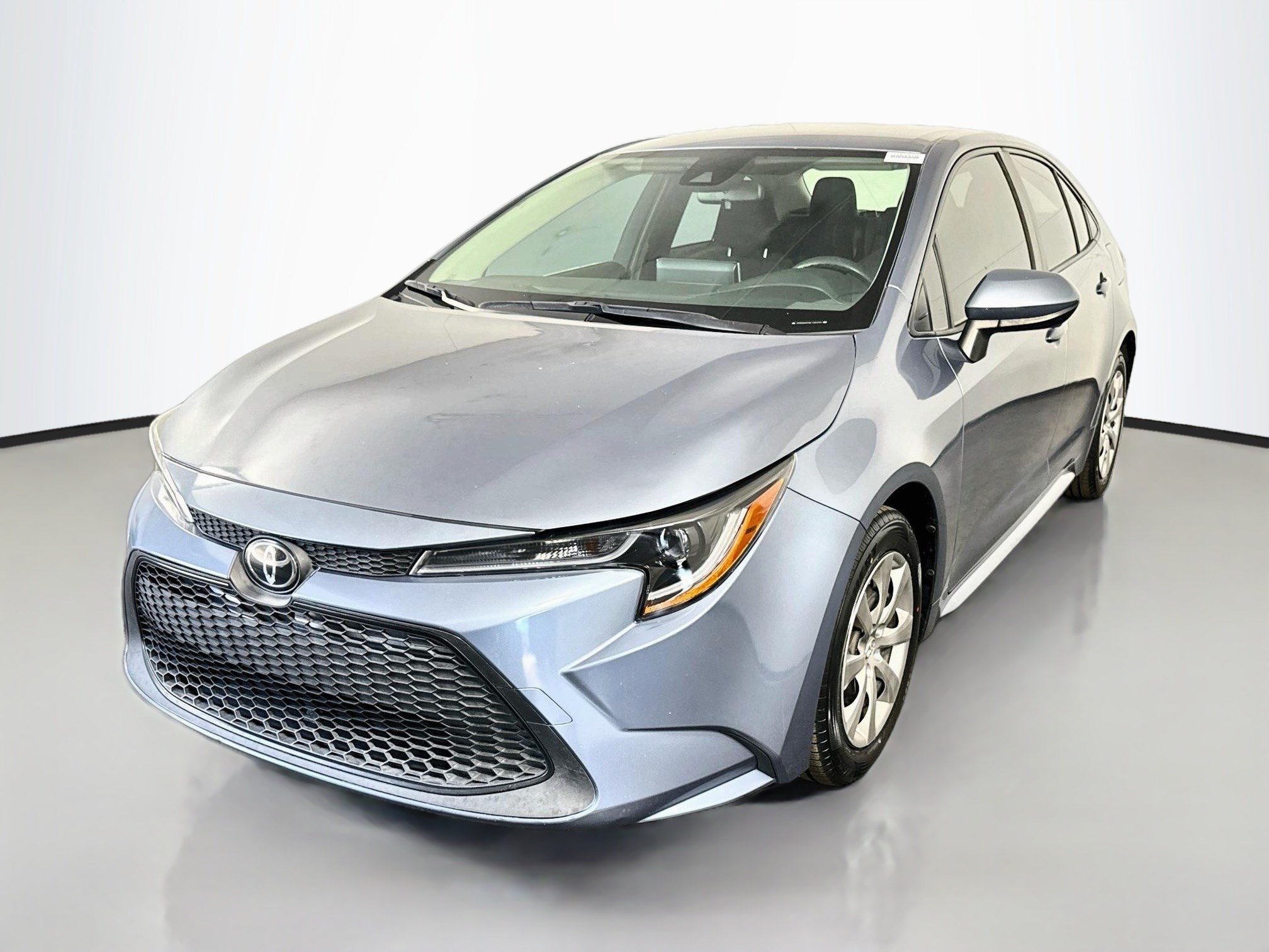 Used 2021 Toyota Corolla LE FWD image 4