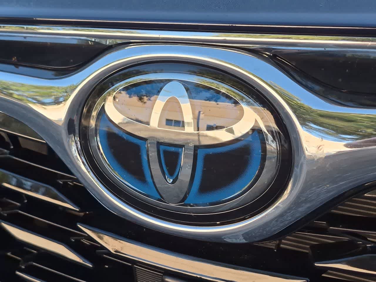 Used 2024 Toyota Highlander Limited AWD/4WD image 12