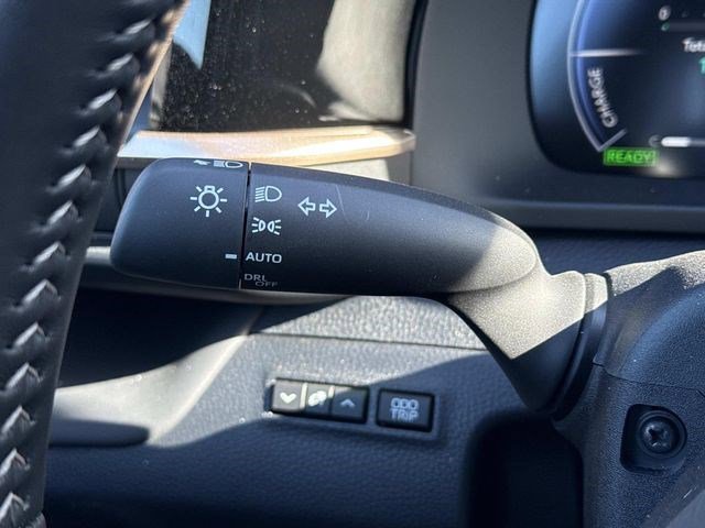 Used 2025 Toyota Crown XLE image 26