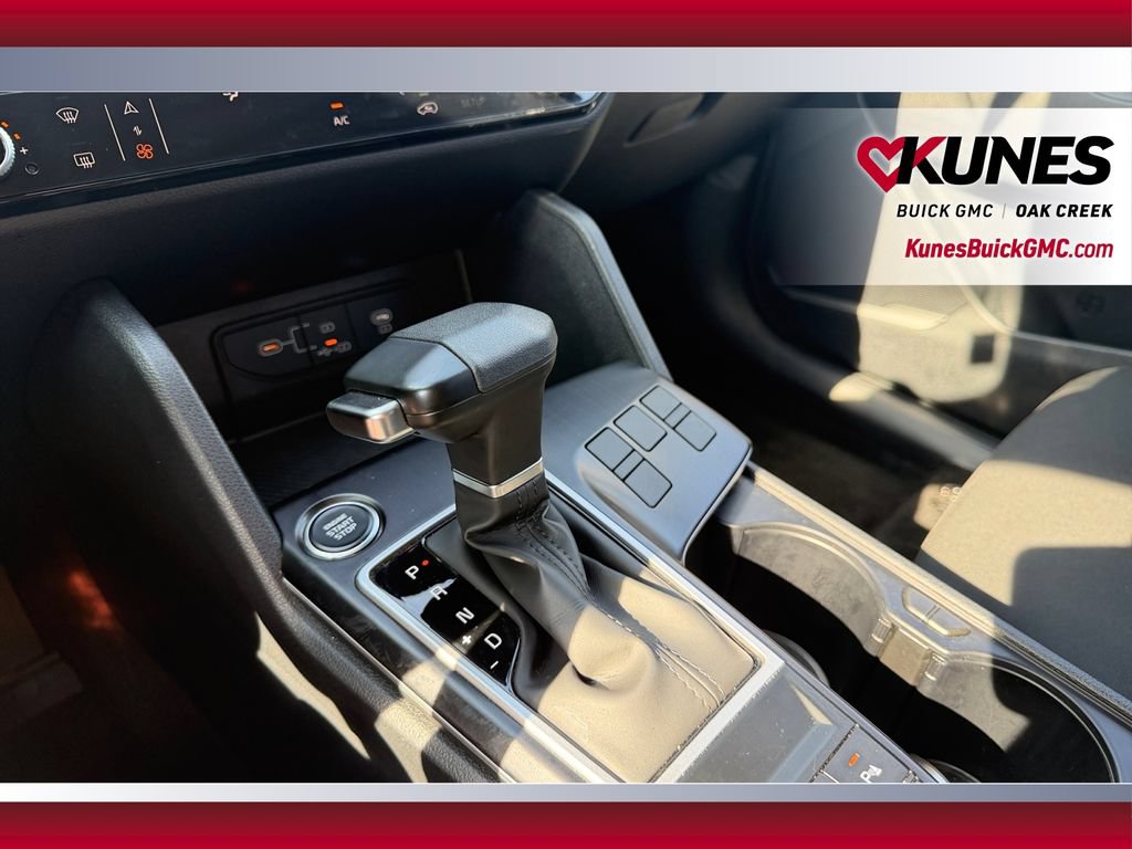 Used 2026 Kia Sportage LX FWD image 29