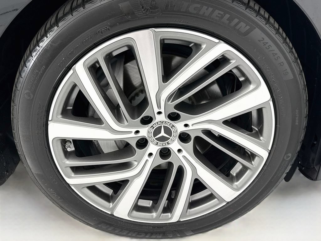 Used 2024 Mercedes-Benz E 350 4MATIC Sedan image 31