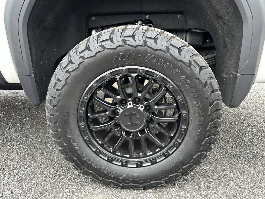 Used 2025 GMC Sierra 3500 Denali Ultimate image 6
