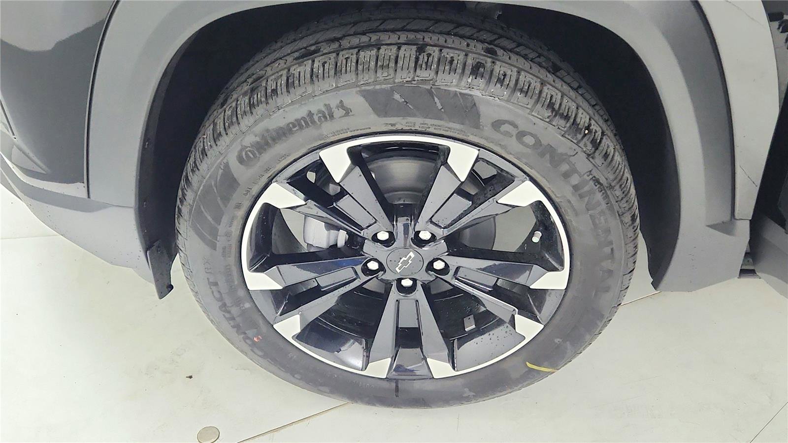 New 2026 Chevrolet Equinox RS w/ Convenience Package III AWD/4WD image 33