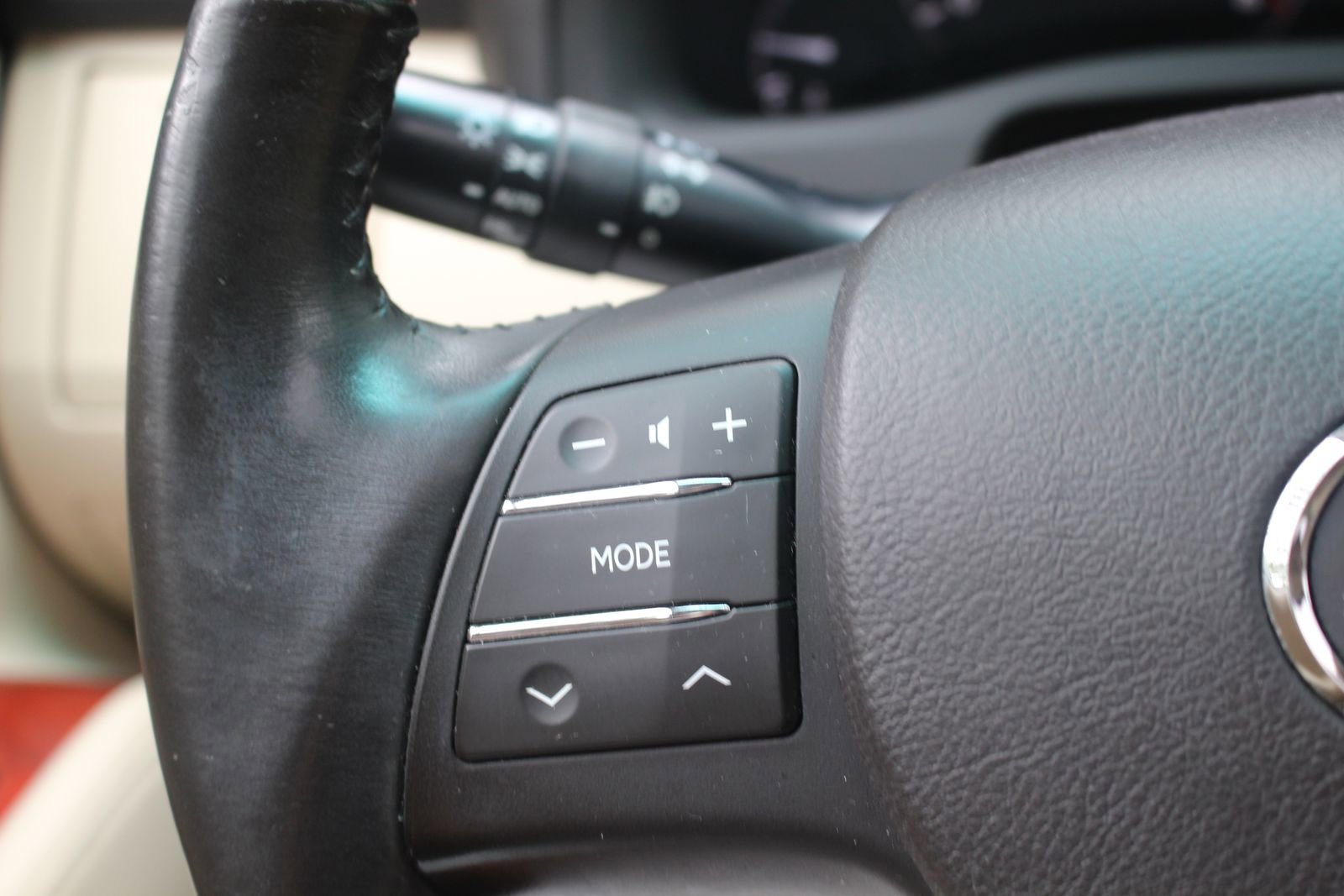 Used 2012 Lexus RX 350 FWD w/ Premium Pkg image 34