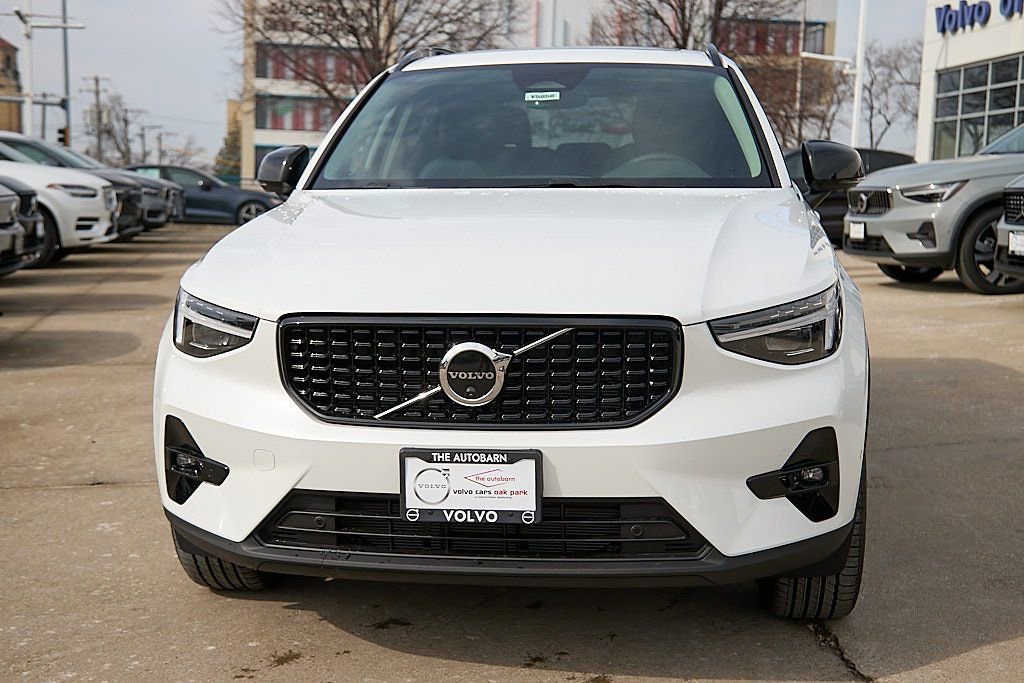 New 2026 Volvo XC40 B5 Plus w/ Protection Package Premier image 5