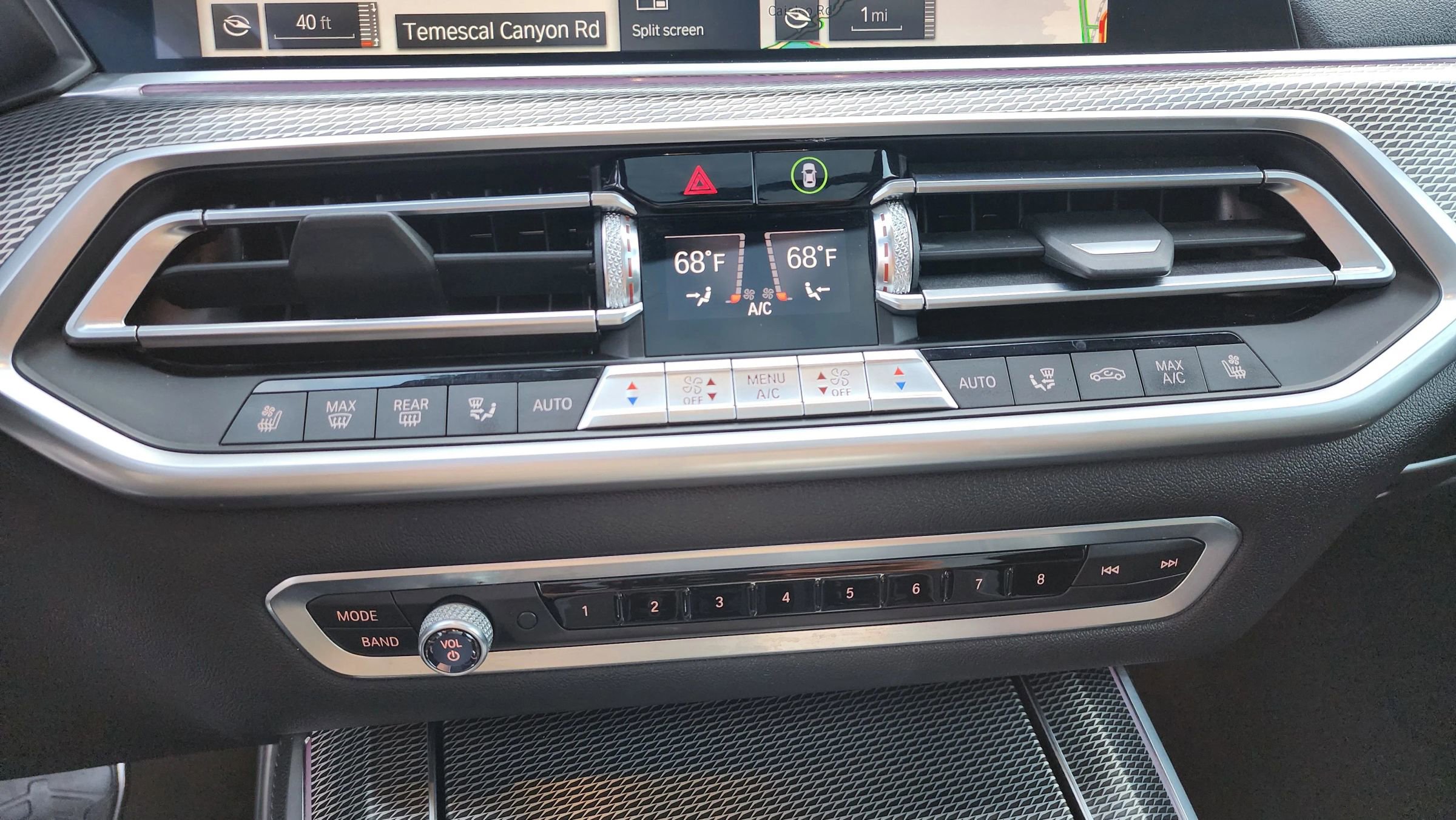 Used 2020 BMW X5 M50i w/ Premium Package image 21