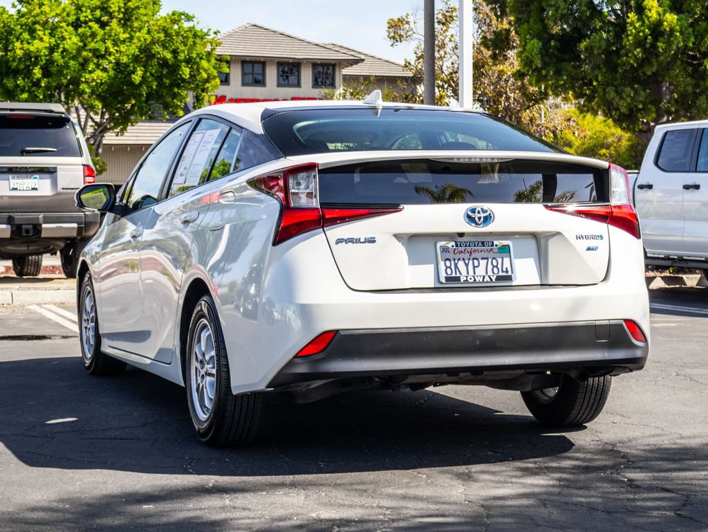 Used 2019 Toyota Prius L Eco w/ Carpet Mat Package FWD image 8