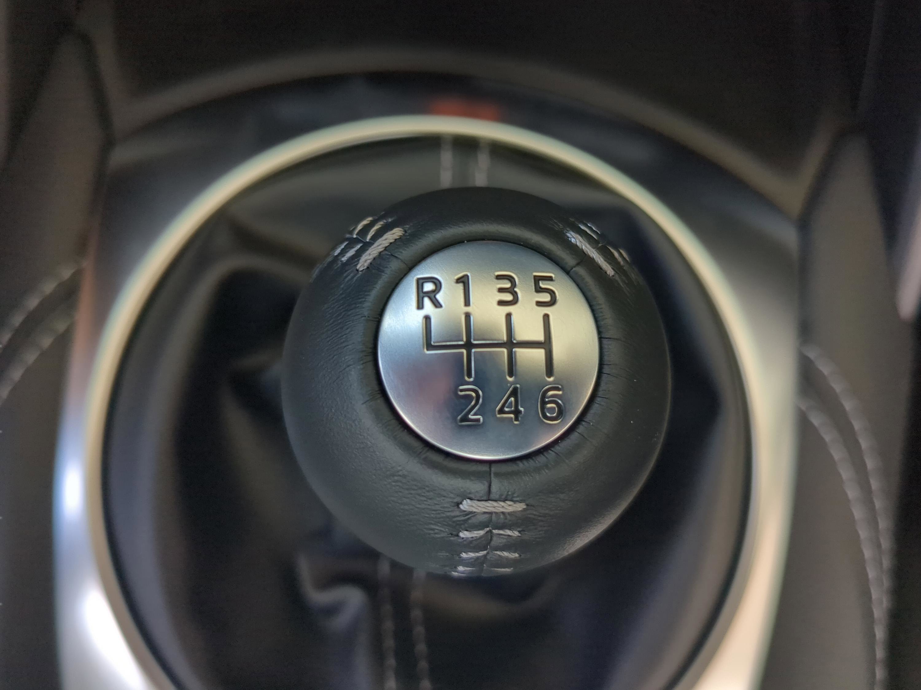 New 2026 MAZDA MX-5 Miata Club w/ Interior Package RWD image 17
