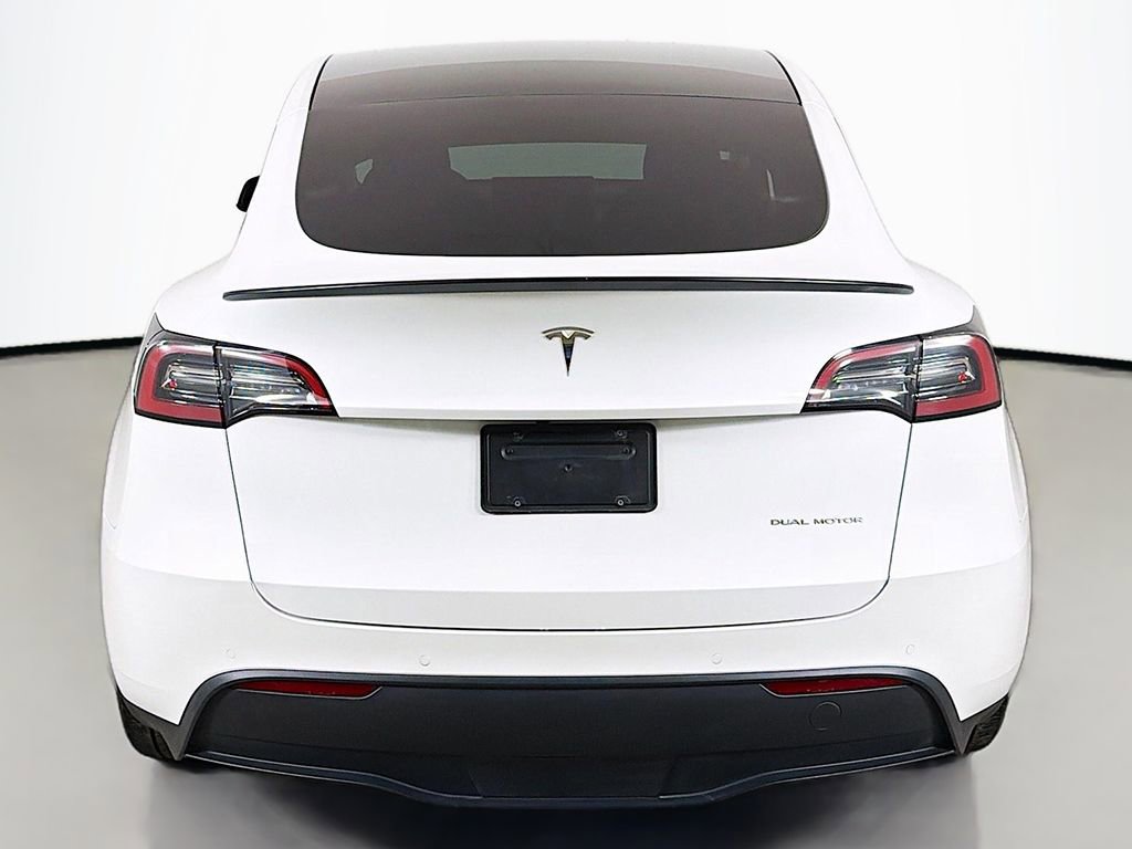Used 2021 Tesla Model Y Long Range image 13