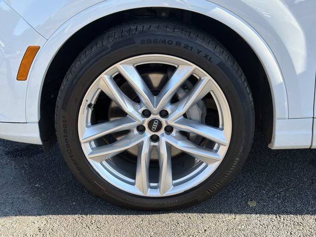 Used 2018 Audi Q7 3.0T Prestige w/ Prestige Package AWD/4WD image 13