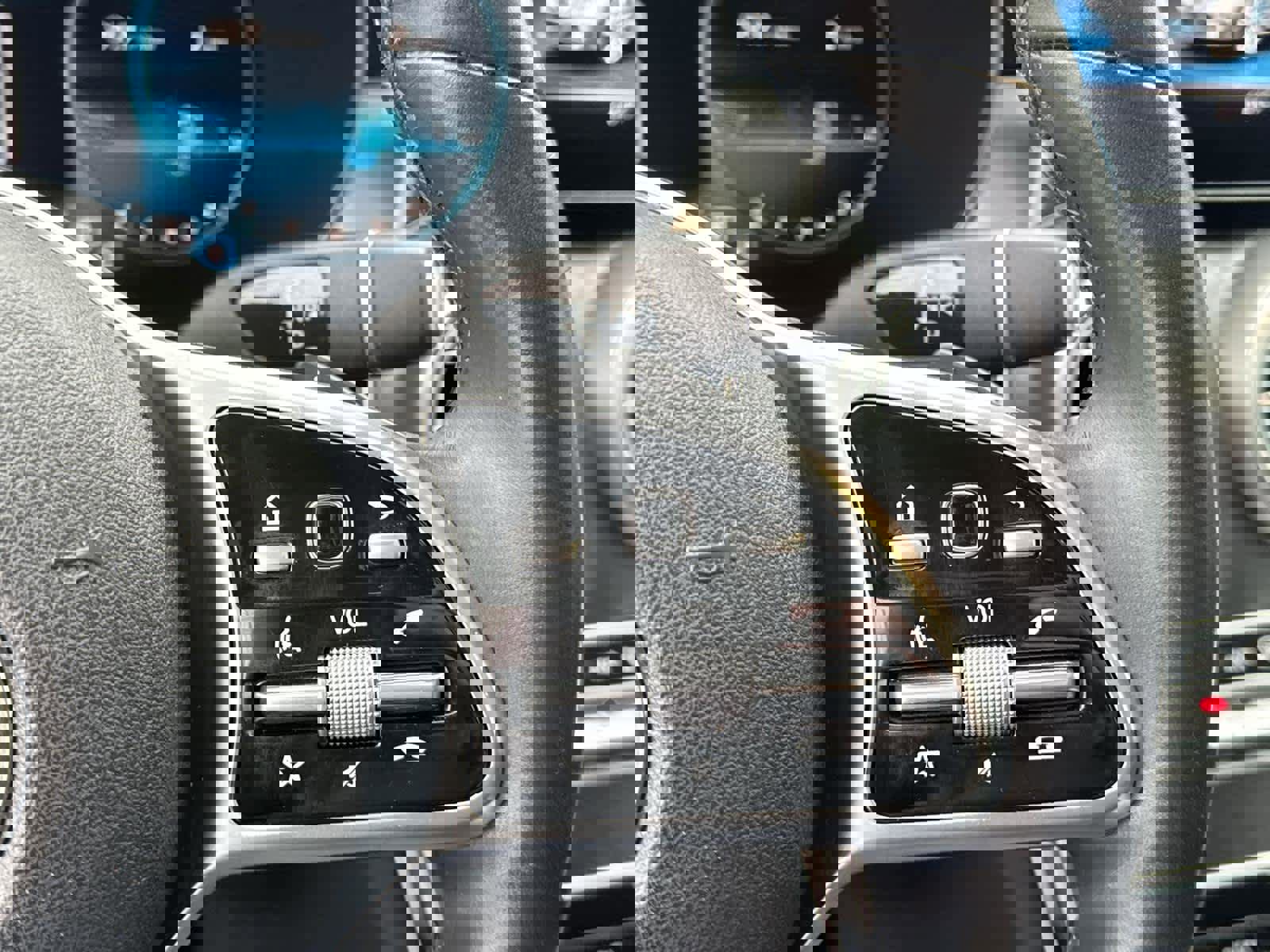 Used 2019 Mercedes-Benz C 300 4MATIC Sedan image 19