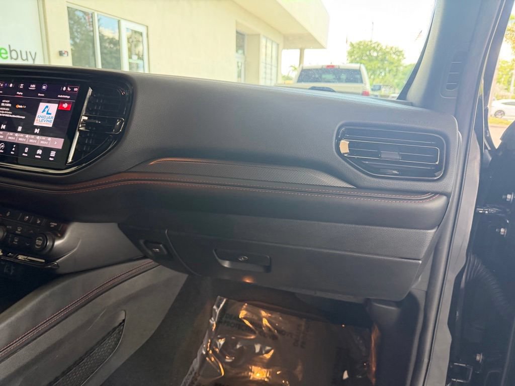 Used 2021 Dodge Durango R/T w/ Blacktop Package RWD image 29
