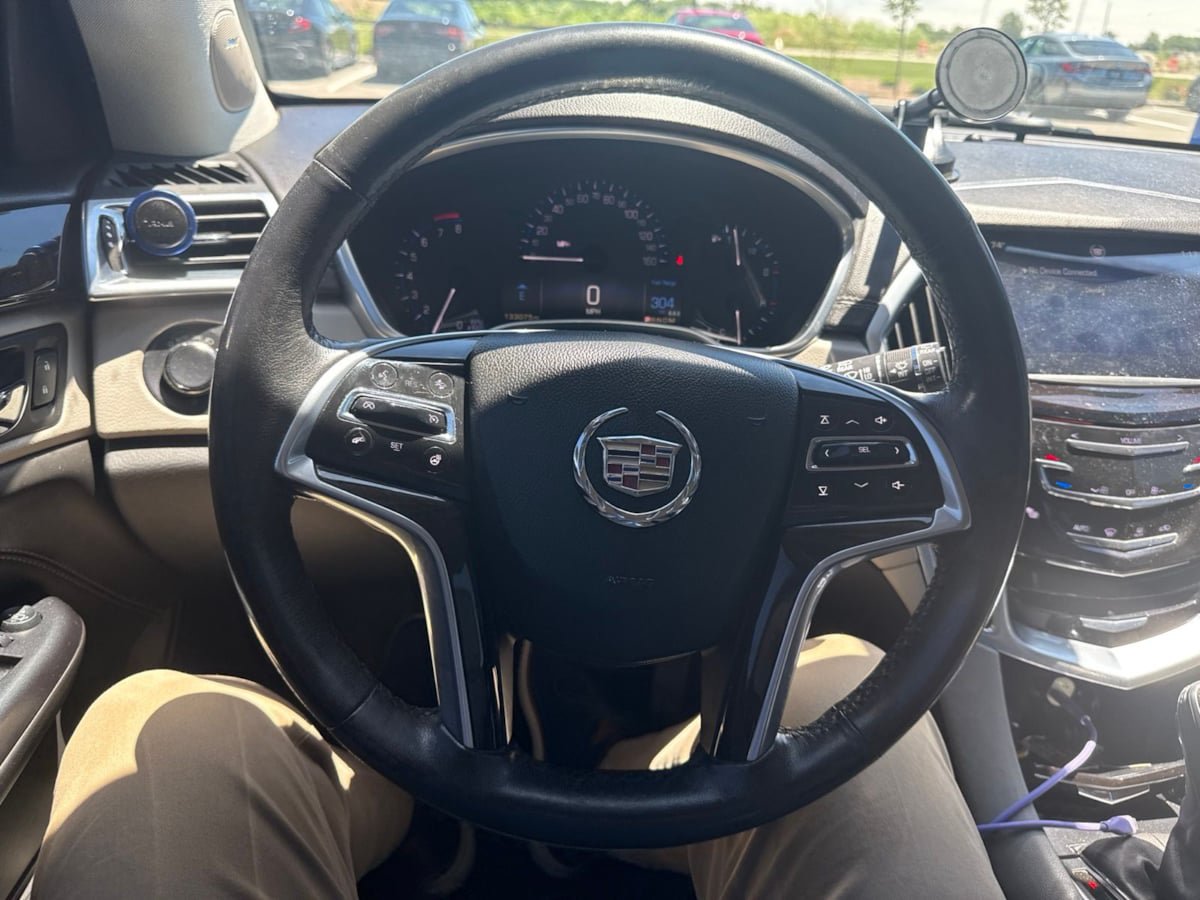 Used 2014 Cadillac SRX Luxury w/ Driver Awareness Package AWD/4WD image 9