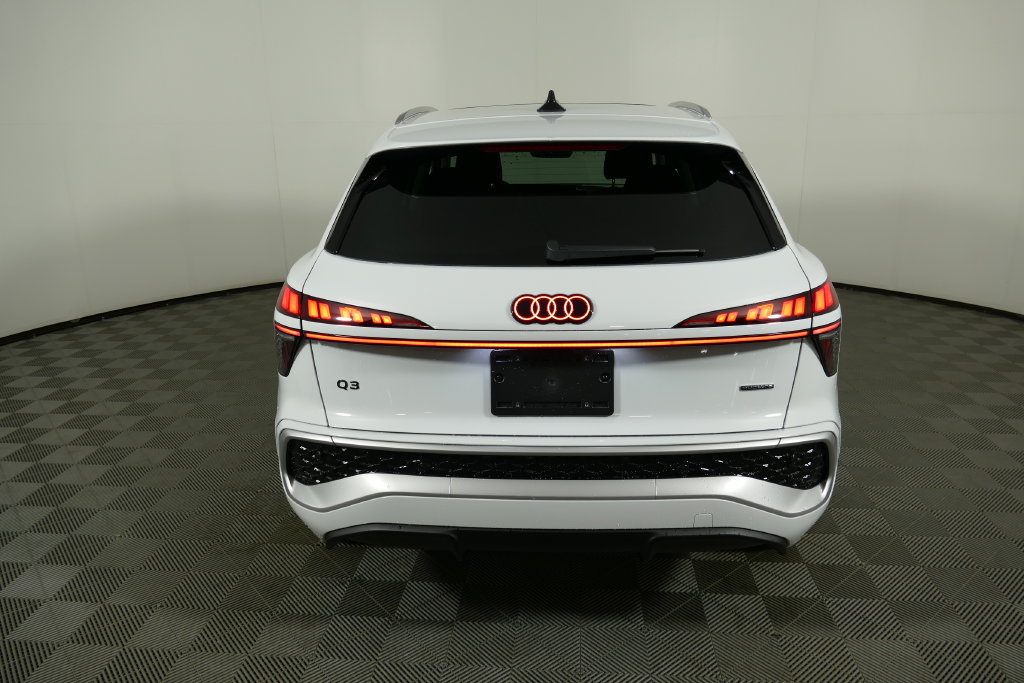New 2026 Audi Q3 quattro 2.0T AWD/4WD image 4