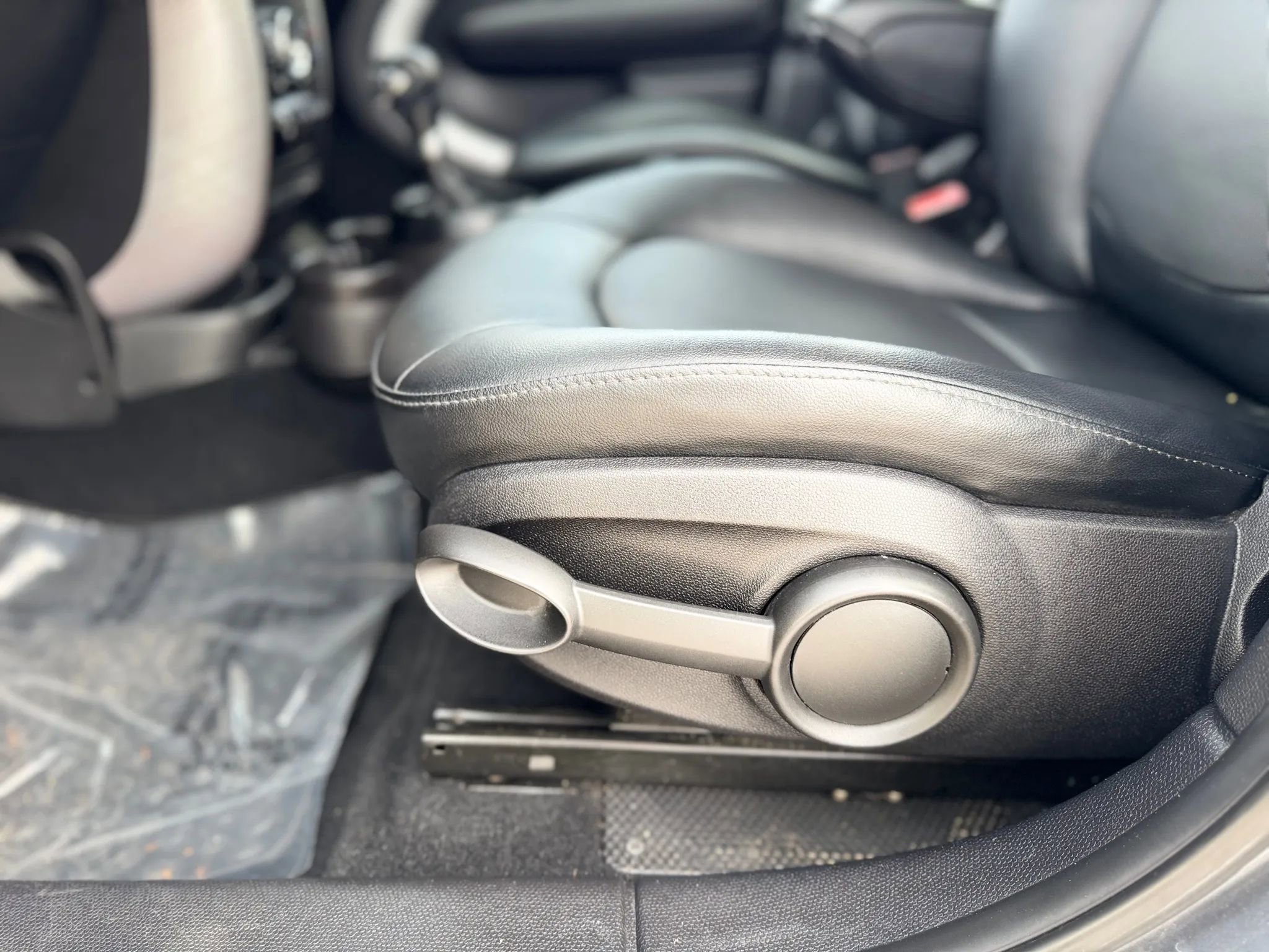 Used 2016 MINI Cooper Countryman Cooper Hatchback 4D image 17