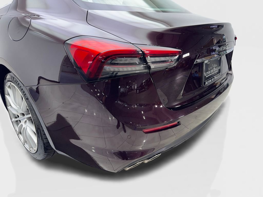 Used 2021 Maserati Ghibli RWD image 19