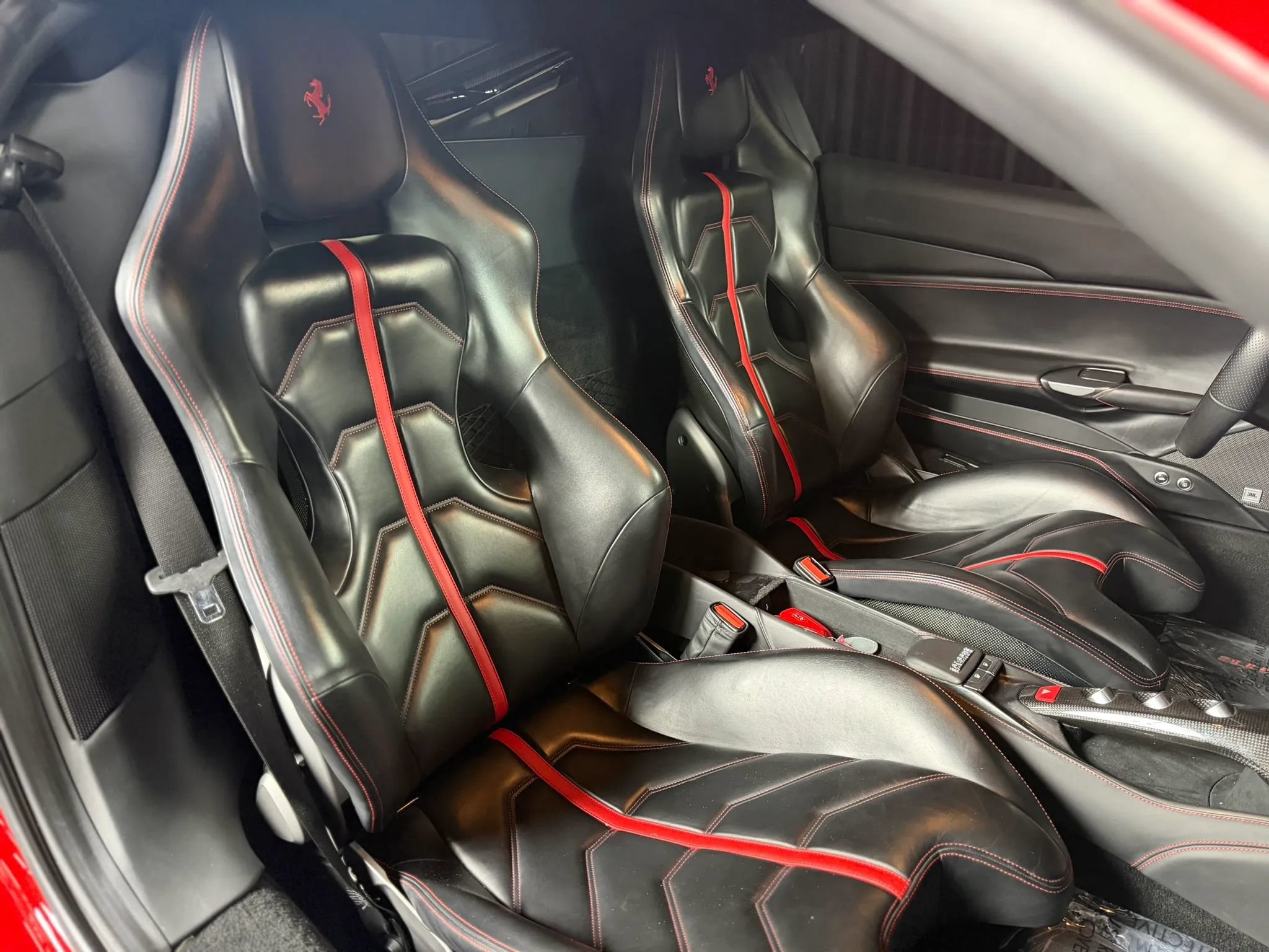 Used 2016 Ferrari 488 GTB RWD image 25
